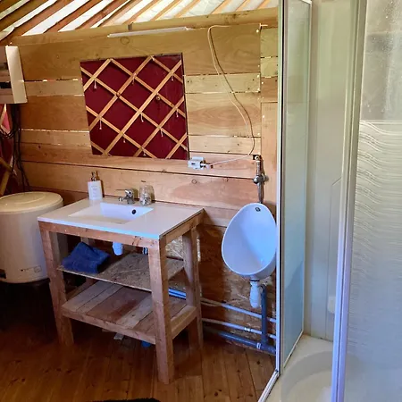 Yourte Confort Eco-responsable Saint-Pierre-Eynac