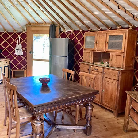 Yourte Confort Eco-responsable Campismo de Luxo